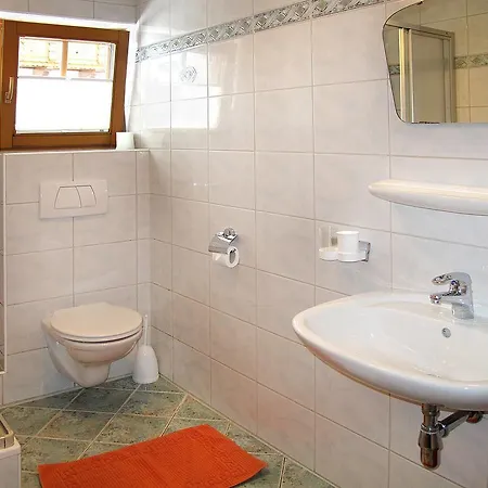 Heisenhaushutte 684w Nyaraló